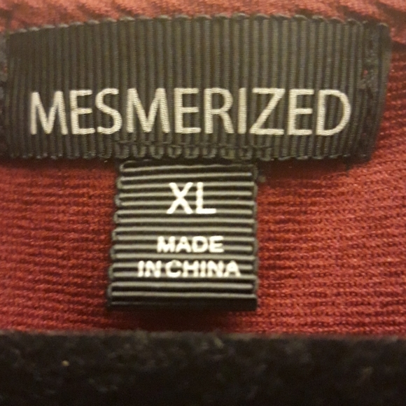 Wine Colored Dress w/Gold Belt Ornament - Picture 3 of 4